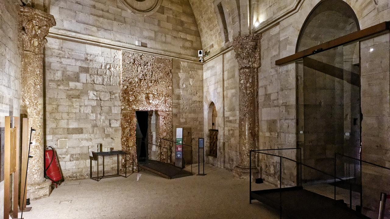 20251019•140608•Castel del Monte•Corato•Apulia•IT